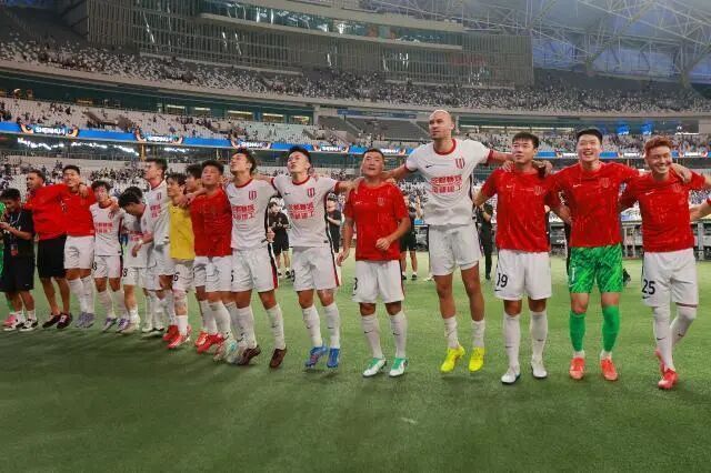 因为在相互, 率先退出了 因为在相互, 率先退出了