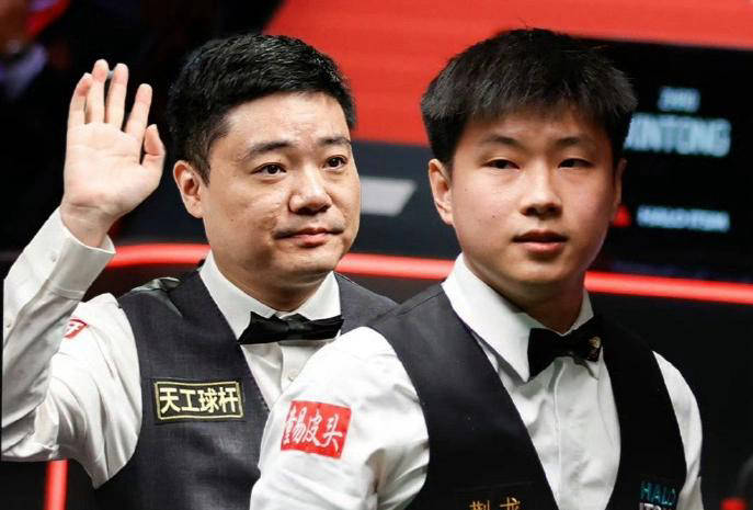 而肖国栋在, 年度最佳新